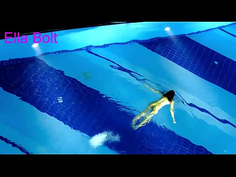 ❤️ എനിക്ക് കാണുന്നത് നിർത്താൻ കഴിയില്ല, ELLA BOLT റിസോർട്ട് പൂളിൽ നഗ്നയായി നീന്തുന്ന യുവ സുന്ദരിയെ പിടികൂടി ❤❌ ക്വാളിറ്റി സെക്സ് ഞങ്ങളിൽ ﹏